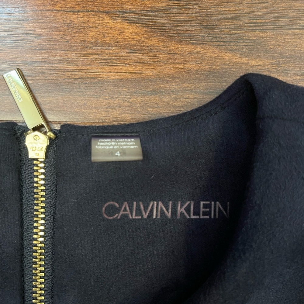 Calvin Klein Tulip Sleeve Faux Suede Sheath Dress Size 4 - Picture 2 of 4